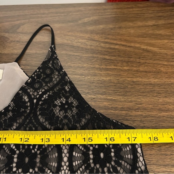 💕 Loft Elegant Black Lace Sleeveless Top S - Picture 7 of 8